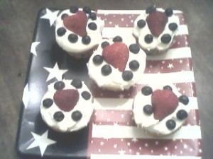 4th-poke-cupcakes5 4th-poke-cupcakes5