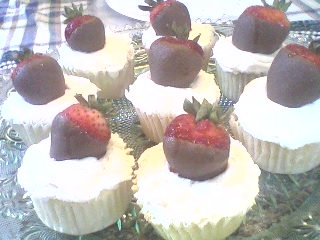 Vanilla Filled Cupcakes.2
