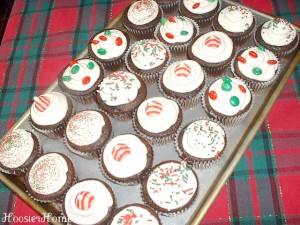 Easy Christmas Cupcakes.fixed.1