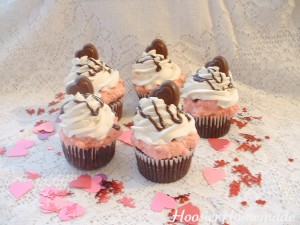 Raspberry Cordial Cupcakes.fixed.7 Raspberry Cordial Cupcakes.fixed.7
