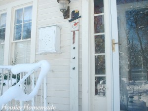 Winter Decor Outside.fixed.1