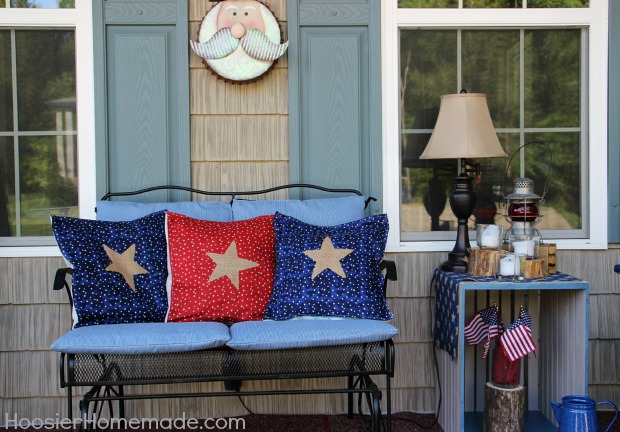 4th of July Front Porch Decorating Ideas | on HoosierHomemade.com