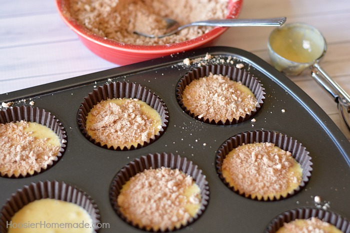 Apple Crumble Pie Cupcakes in pan