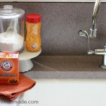 Clean your Sink Naturally and Safe :: Learn how on HoosierHomemade.com
