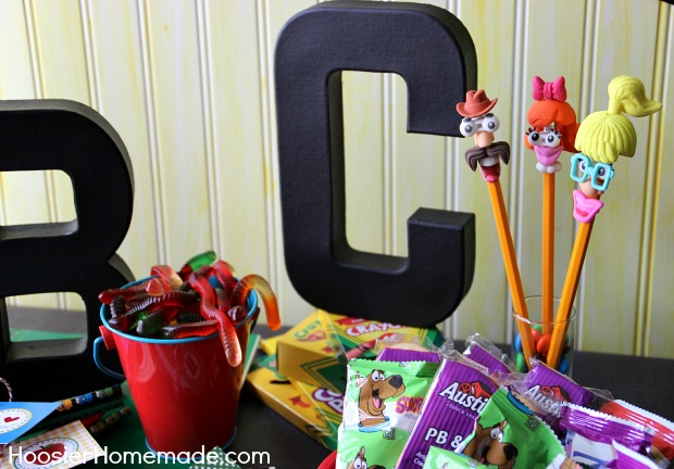 Back to School Party | Details on HoosierHomemade.com
