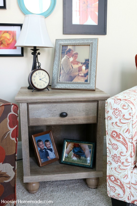 Rustic Bedroom Makeover - this relaxing and calm bedroom will inspire you! Pin to your DIY Board!