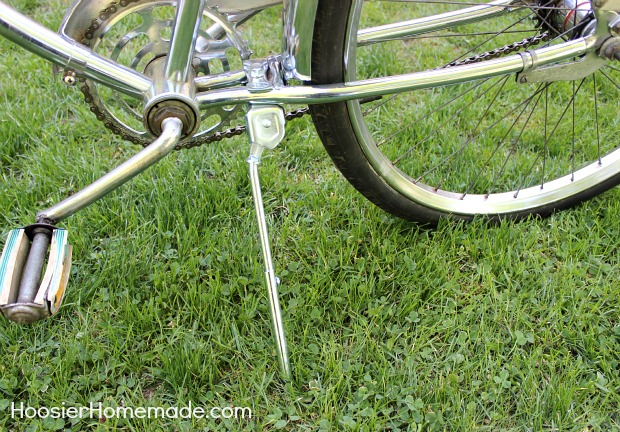 Vintage Bicycle Makeover :: HoosierHomemade.com