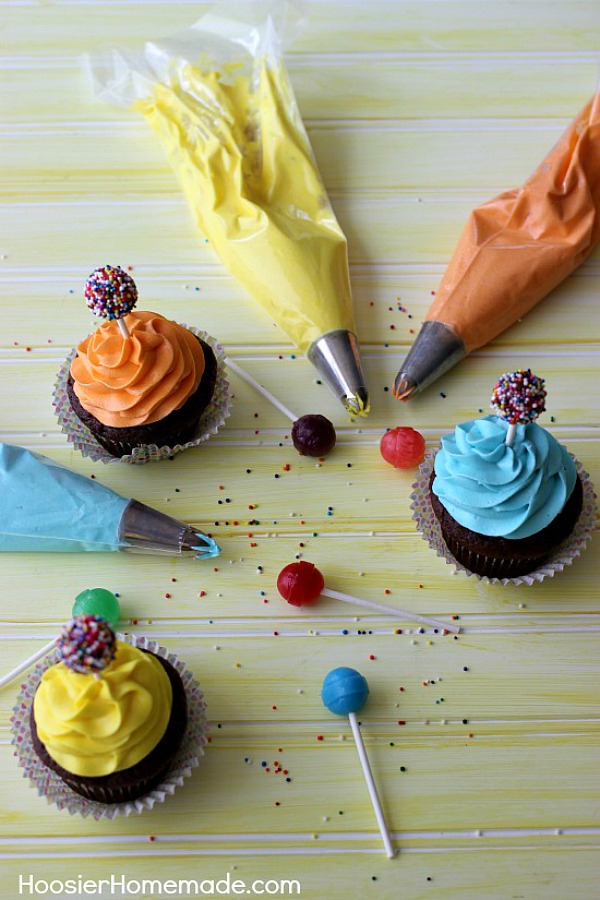 CHOCOLATE CUPCAKE RECIPE -- These FUN cupcakes are the perfect Kid's Birthday Cupcakes - they are even great for kids of ALL ages! The Dum Dum Sucker topper is super easy to make! The cupcakes are moist and delicious!