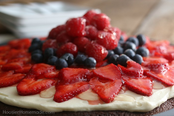 Easy Brownie Fruit Pizza