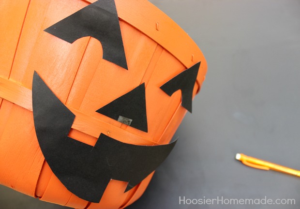 Simple Trick-or-Treat Candy Buckets Tutorial on HoosierHomemade.com