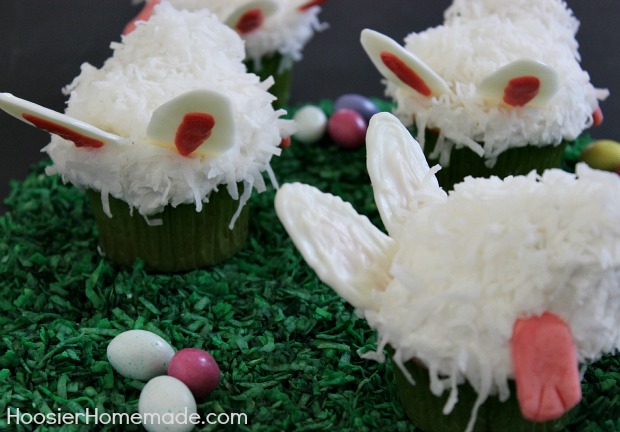 Bunny Butt Cupcakes :: HoosierHomemade.com