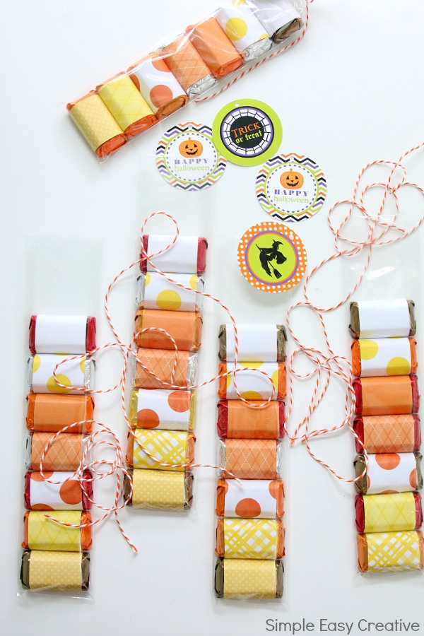 CANDY CORN HALLOWEEN TREAT BAGS WITH FREE PRINTABLES