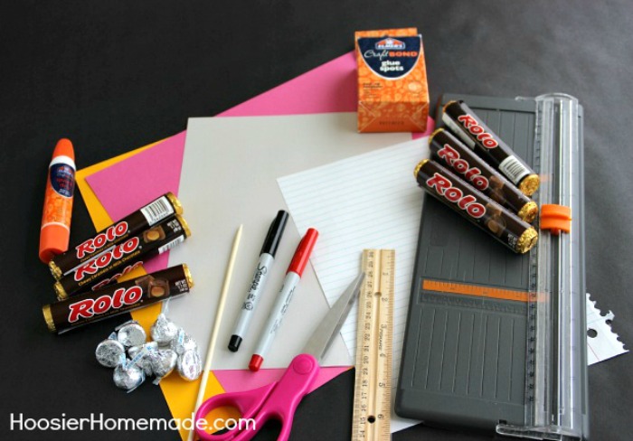 CANDY PENCILS - Make these FUN Candy Pencils for Teacher Gifts, Classroom Treats and more! The kids will have a blast helping to make them too! Just a few simple supplies are all you need! 