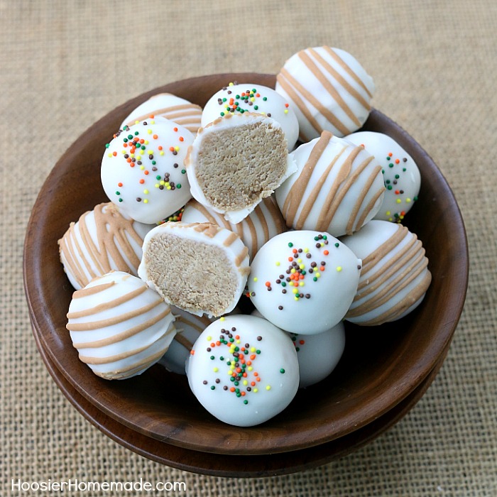 CARAMEL APPLE COOKIE TRUFFLES -- The perfect Fall treat for any occasion! 