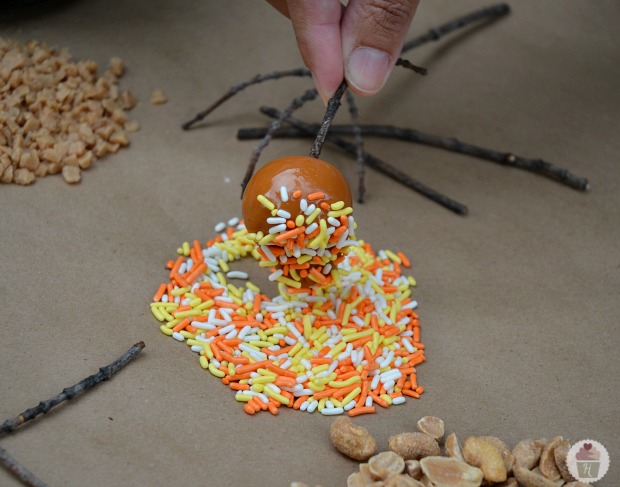 Mini Caramel Apple Fondue :: HoosierHomemade.com