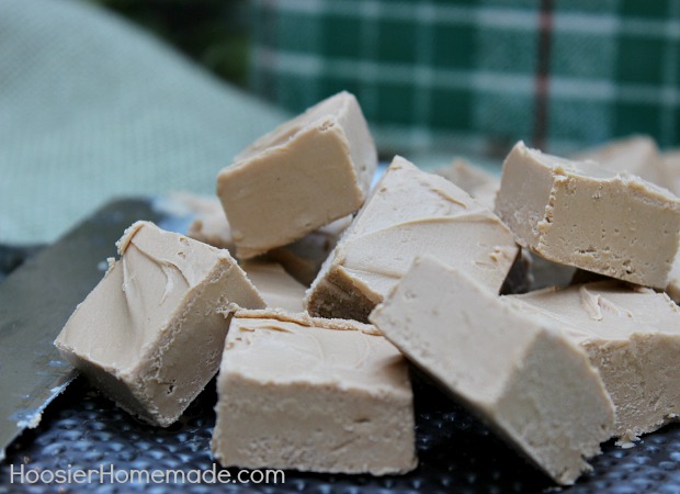 Caramel Apple Fudge :: 2 Ingredient Recipe on HoosierHomemade.com