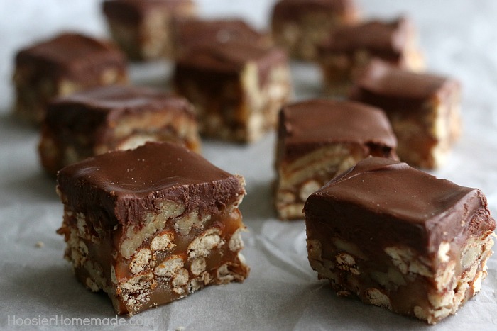 Caramel Pecan Pretzel Bars