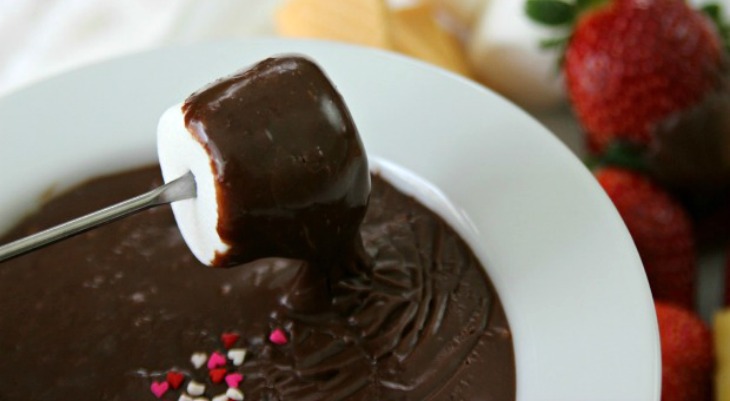 Chocolate-Fondue.FEATURE