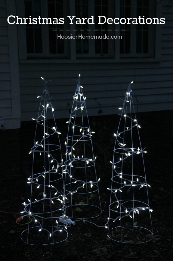 With just 3 supplies and about 15 minutes time, you can make your own Christmas Yard Decoration! Pin to your DIY Board!