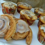 Cinnamon-Roll-Cupcakes.featured
