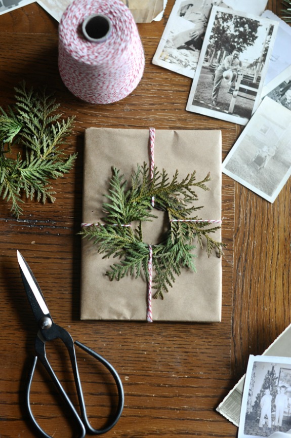 Handmade Gift Wrapping Paper | 100 Days of Homemade Holiday Inspiration on HoosierHomemade.com