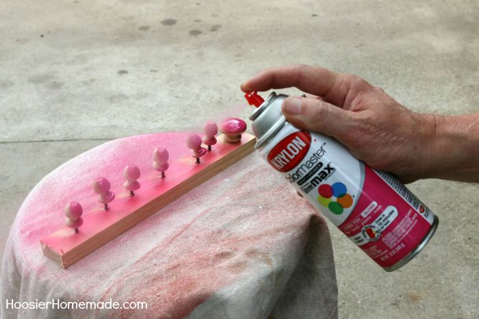 Painting wooden knobs with Krylon