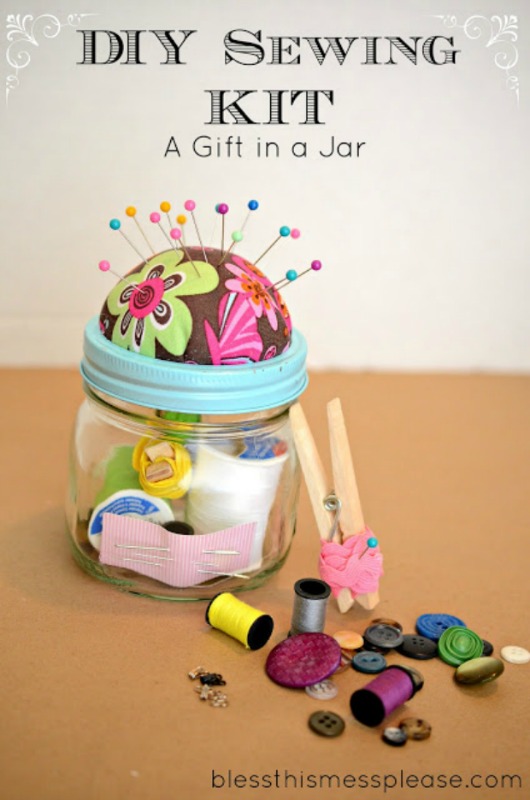 DIY Sewing Kit Gift in a Jar: 100 Days of Homemade Holiday Inspiration