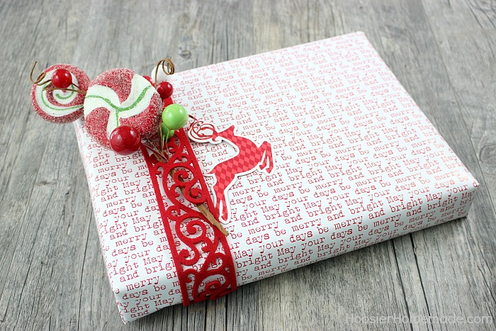 CHRISTMAS GIFT WRAPPING IDEAS - Make your gifts showstopping gorgeous with these easy gift wrapping ideas!
