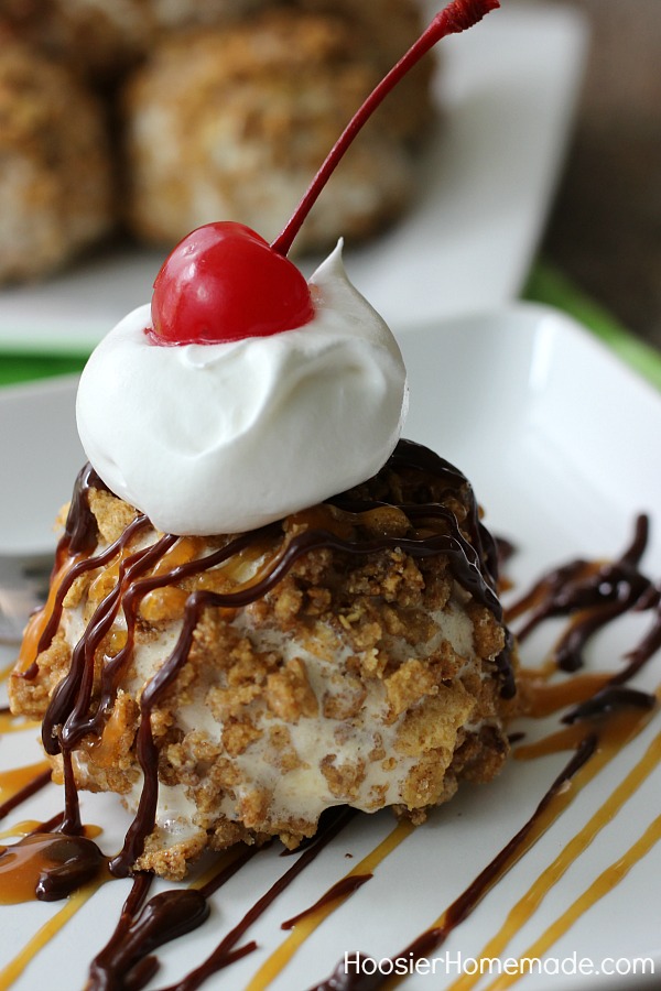 Add some fun to your Cinco de Mayo Celebration with these Cinco de Mayo Desserts! Easy Fried Ice Cream, Cinco de Mayo Cupcakes, Tres Leches Dessert and more! 