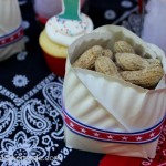 Easy Table Decorations : Summer Entertaining :: on HoosierHomemade.com