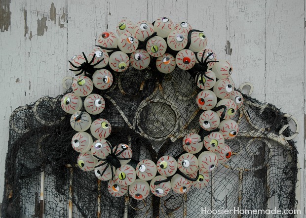 Eyeball Wreath Tutorial on HoosierHomemade.com