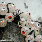 Halloween Craft - Easy to make Eyeball Wreath that Glows-in-the-Dark | Instructions on HoosierHomemade