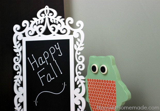 Simple Fall Decorating | on HoosierHomemade.com