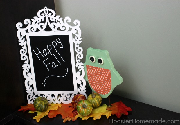 Simple Fall Decorating | on HoosierHomemade.com