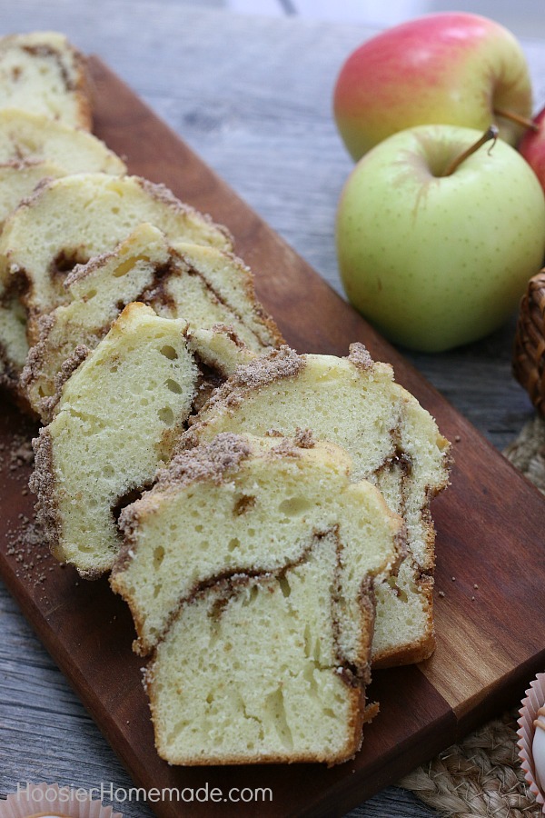 FALL DESSERT TABLE - These quick and easy Fall recipes will have your guests in awe! 