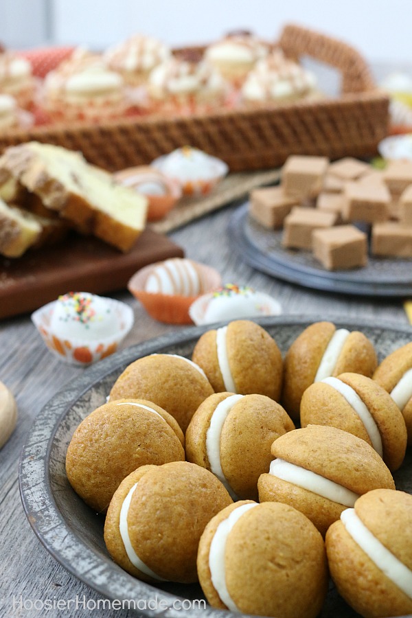 FALL DESSERT TABLE - These quick and easy Fall recipes will have your guests in awe! 