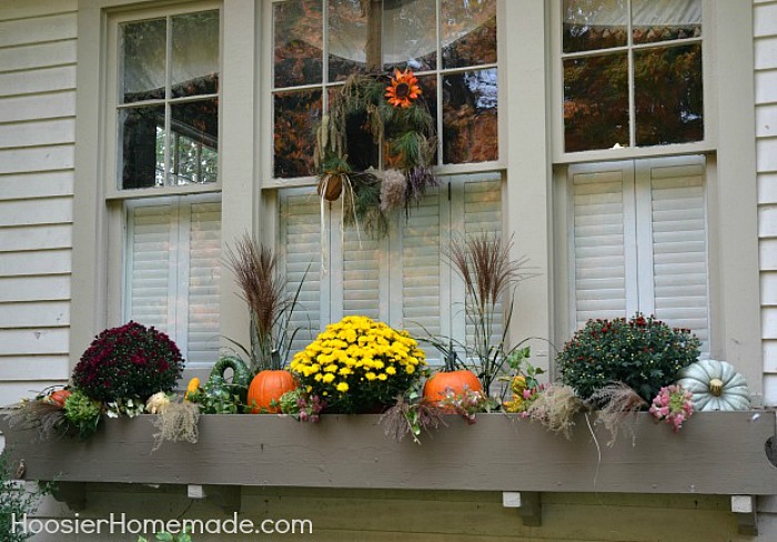 FALL WINDOW BOXES -- Fall Decorating Tips