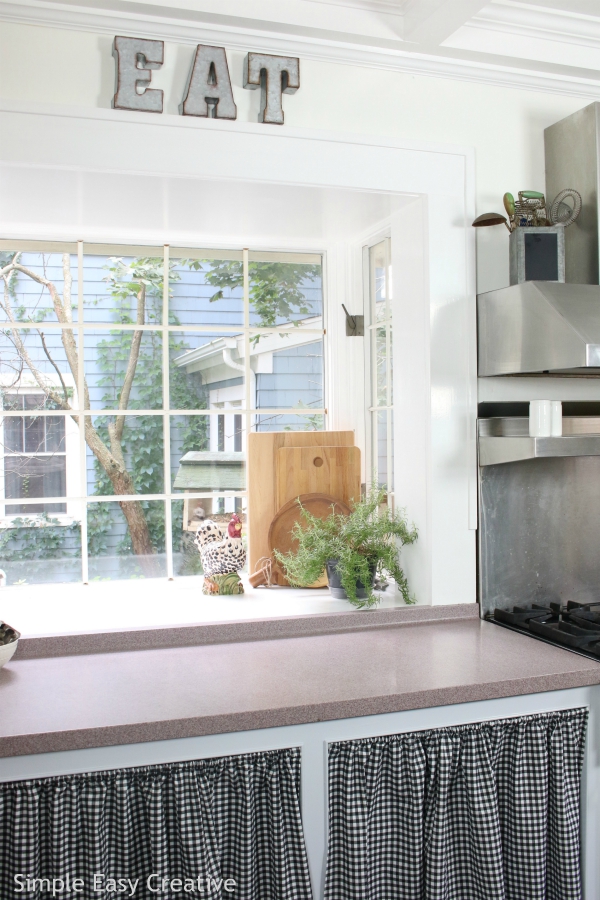 MODERN FARMHOUSE KITCHEN MAKEOVER 