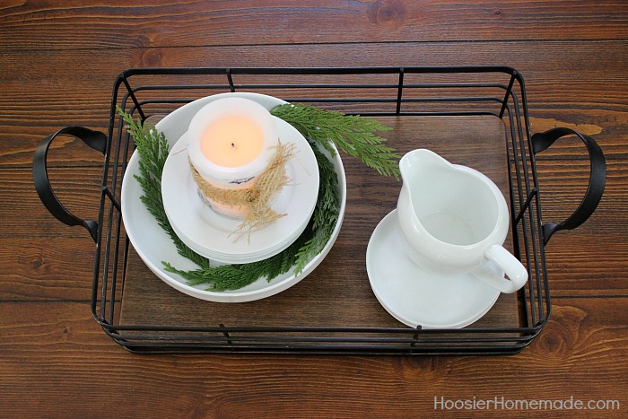 FARMHOUSE WINTER DECOR -- Use what you have on hand to turn your home into a cozy space with these Winter Decorations. 