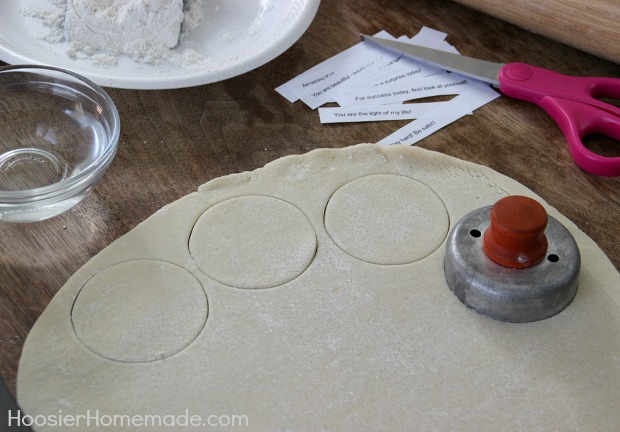 Easy Semi-Homemade Fortune Cookies | Recipe on HoosierHomemade.com