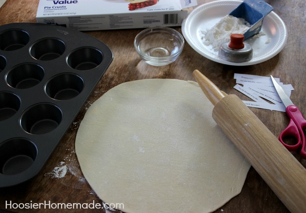 Easy Semi-Homemade Fortune Cookies | Recipe on HoosierHomemade.com