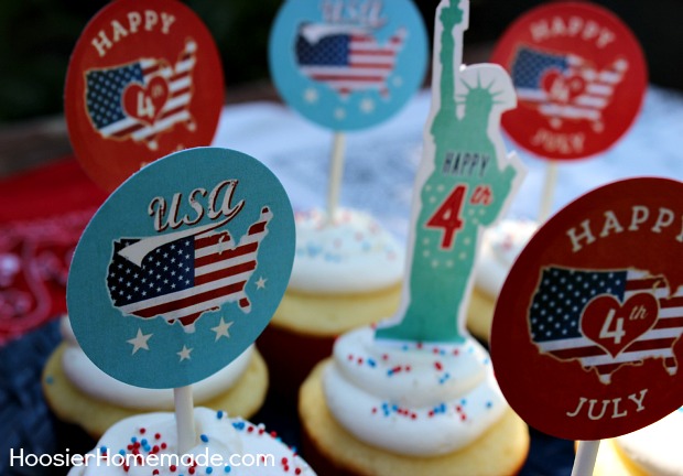 Printable Fourth of July Cupcake Toppers :: Available on HoosierHomemade.com
