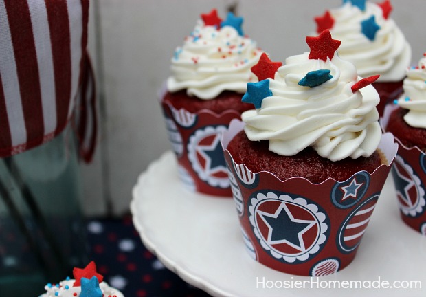 Fourth of July Cupcakes :: on HoosierHomemade.com