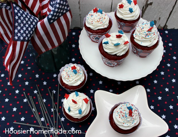 Fourth of July Cupcakes :: on HoosierHomemade.com