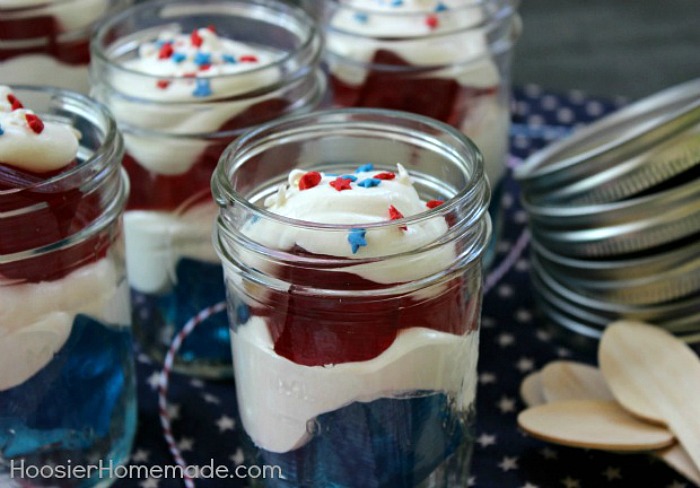 http://hoosierhomemade.com/wp-content/uploads/Fourth-of-July-Jello-Parfaits.HH_-1.jpg