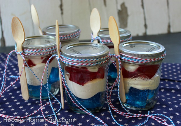 4th of July Treat :: Jello Parfaits :: Recipe on HoosierHomemade.com