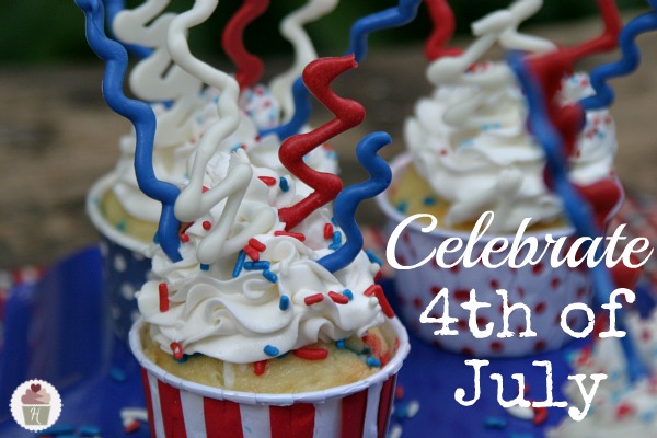 Fourth-of-July-Sparkler-Cupcakes.HoosierHomemade.com