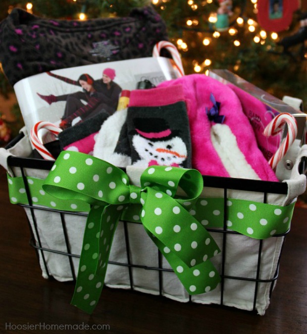 Take gift giving to the next level! Learn How to Create a Gift Basket in minutes! Pin to your DIY Board!