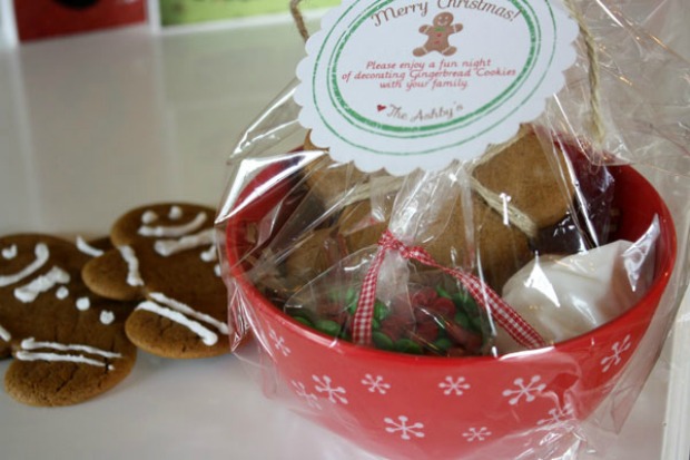 Gingerbread Man Cookie Kit Gift: 100 Days of Homemade Holiday Inspiration