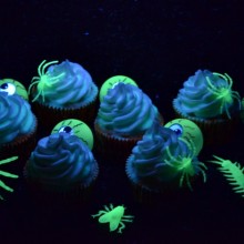 Glow in the Dark Frosting.ZL